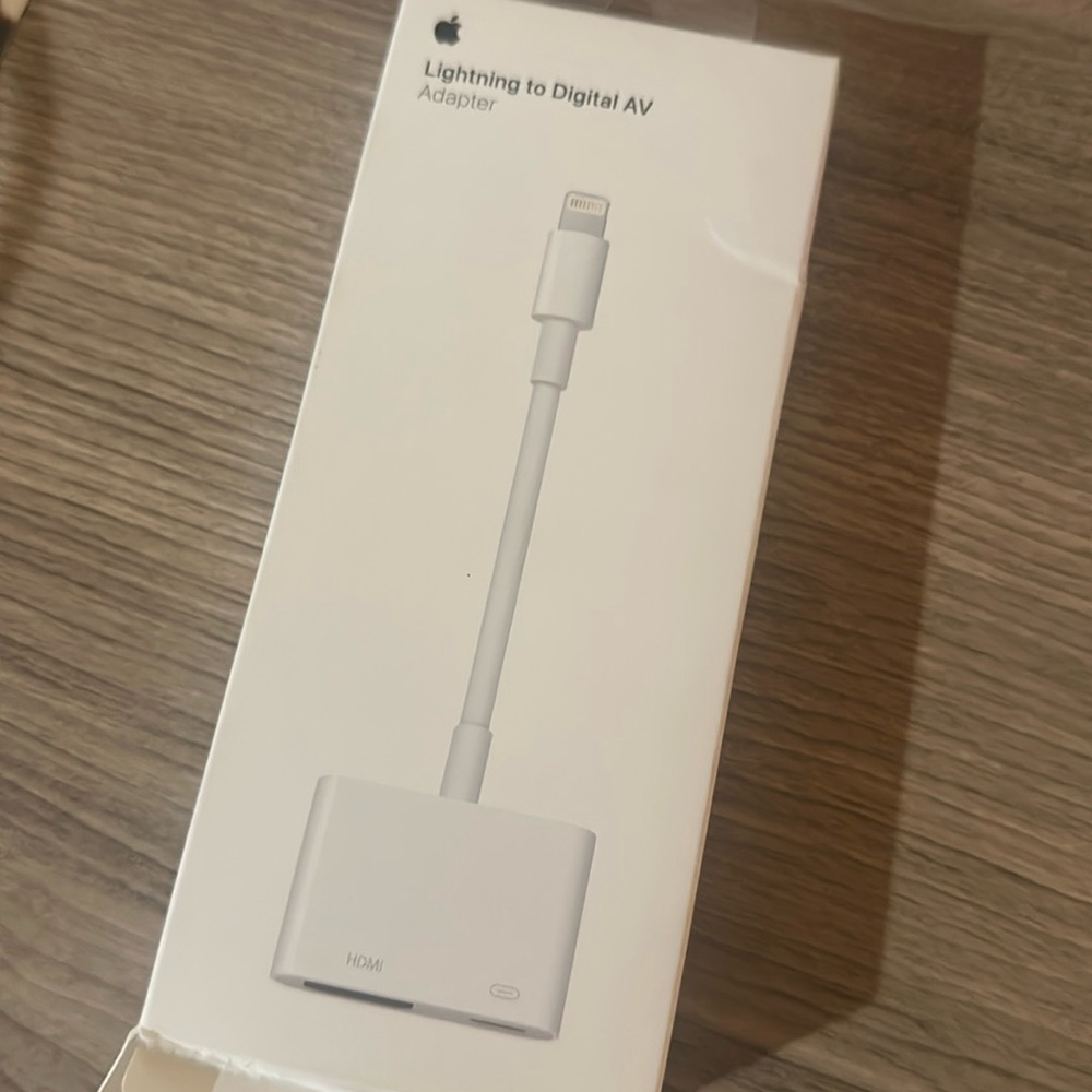 Apple Lightning to Digital AV Adapter